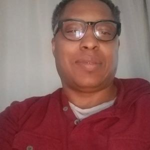 Meet your Posher, Derek